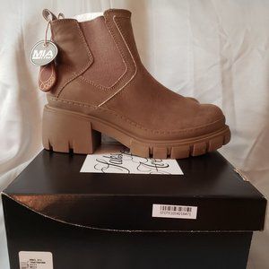 Brand New MIA Taupe Chelsea Connor Boots